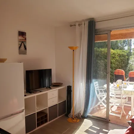 Saint-raphael, La Peguiere, 2 Petites Chambres,